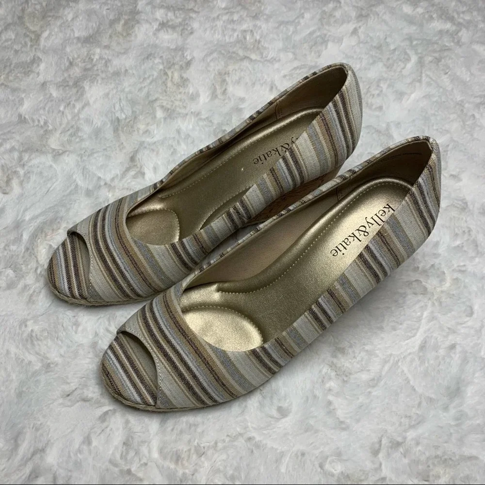 KELLY & KATIE open toe striped canvas slip on wedge tan,brown,navy shoes size 8